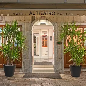 Al Theatro Palace 4*, Venetië Italië